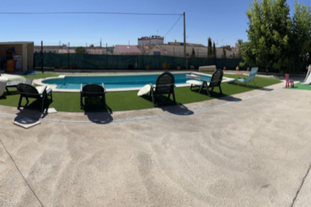Agradable Villa con piscina Campillo de Altobuey Exterior foto